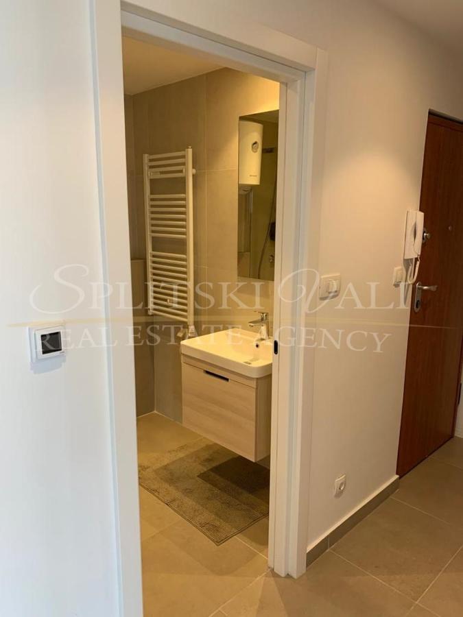Lungomare Apartment สปลิท ภายนอก รูปภาพ
